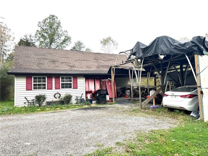 49358 England Drive  East Palestine OH 44413 photo