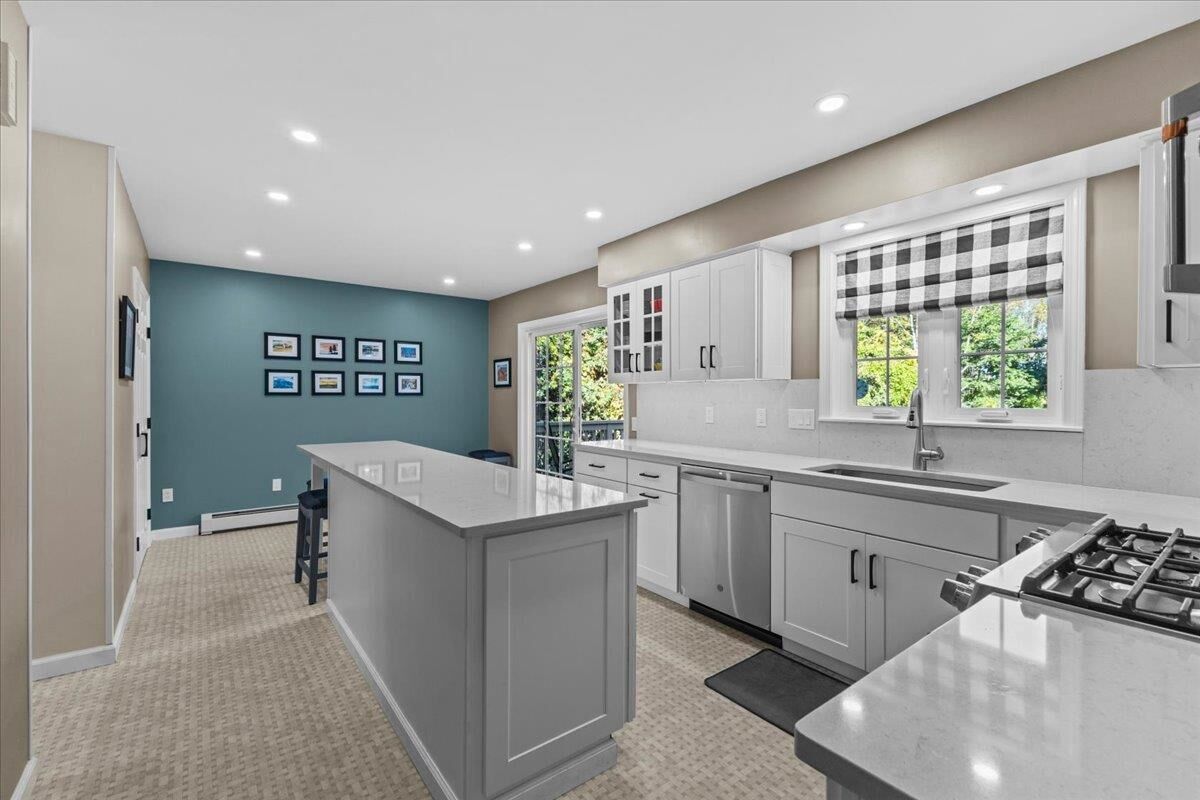 Property Photo:  77 Maplewood Drive  VT 05482 