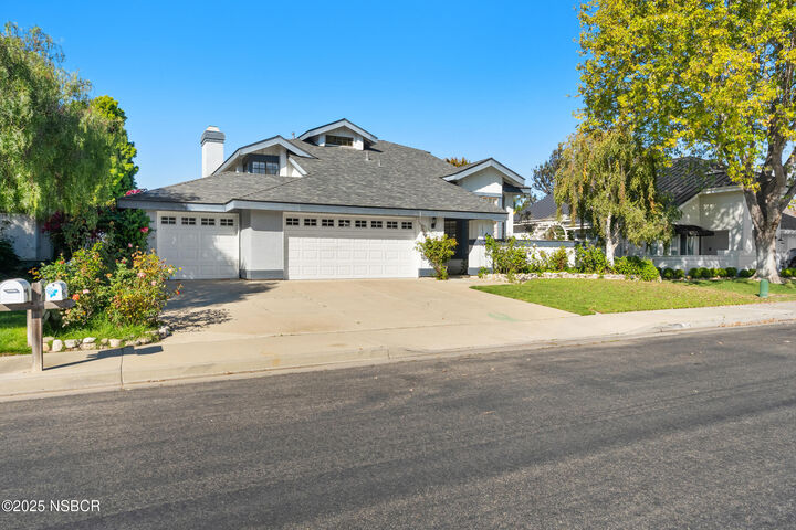 Property Photo:  1837 Olive Drive  CA 93454