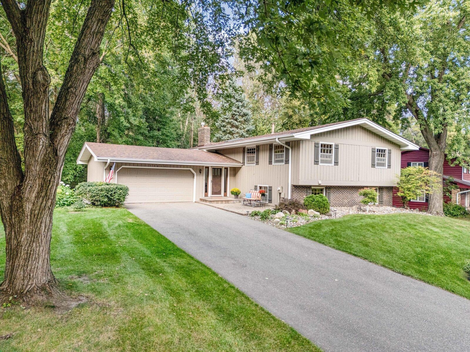 Property Photo:  12812 Welcome Lane  MN 55337