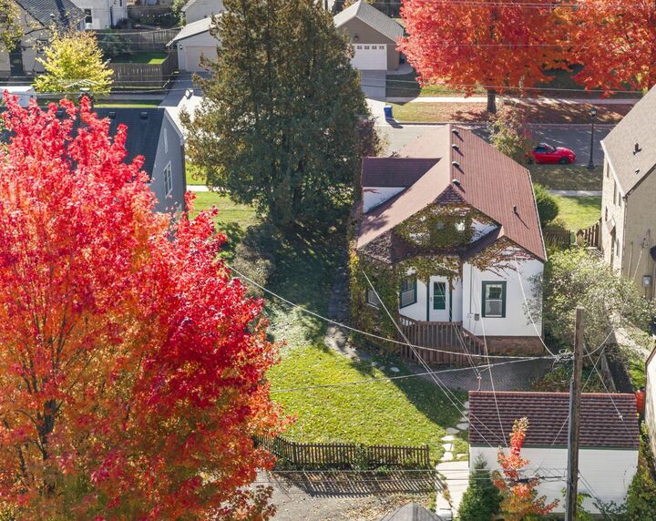 Property Photo: 2195 Jefferson Avenue MN 55105