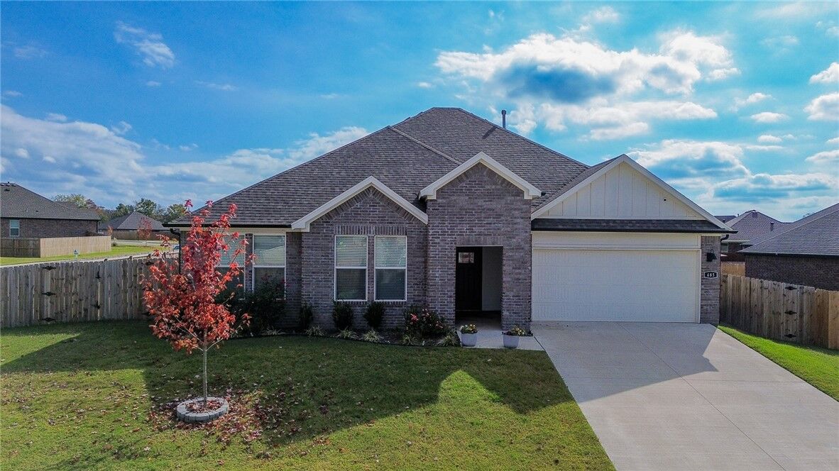 Property Photo: 485 W Branta Street AR 72730