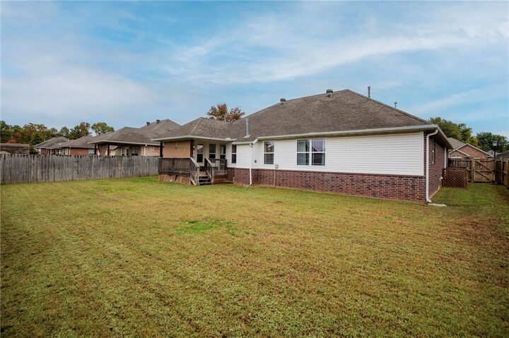 Property Photo: 4592 Cory Street AR 72762