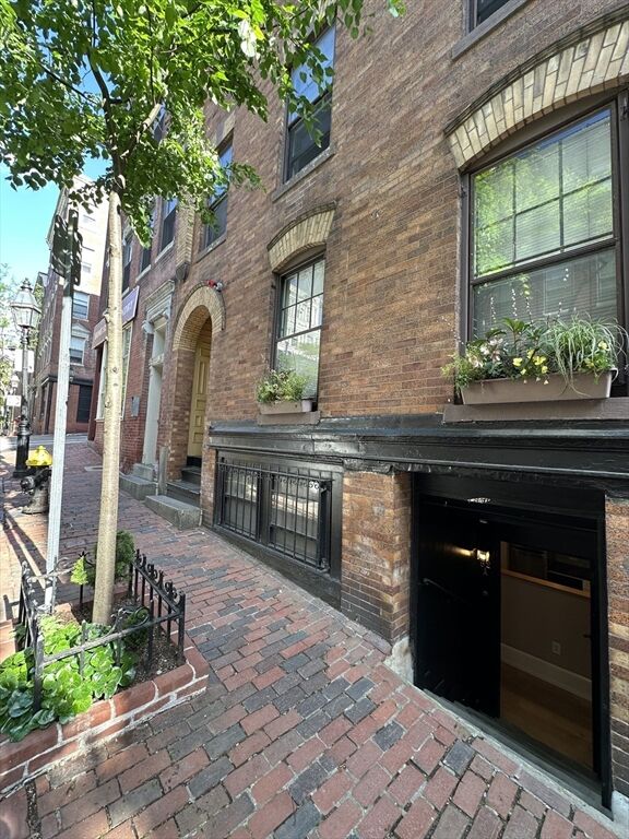 Property Photo:  62 Phillips 0  MA 02114