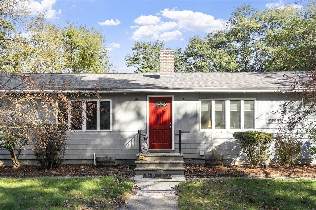 Property Photo:  31 Marion Road 31  MA 01730