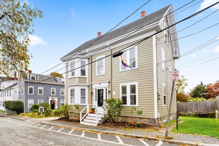 Property Photo:  9 Darling Street  MA 01945 