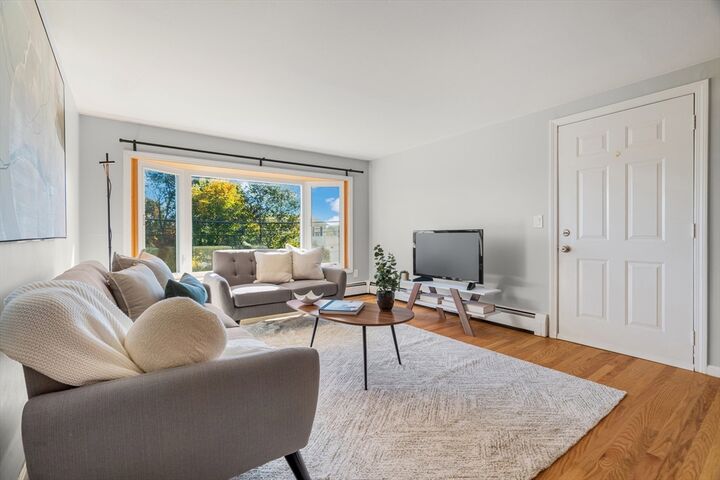 Property Photo:  123 Cambridge Road 4  MA 01801 