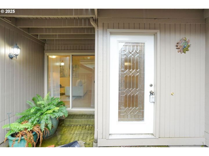Property Photo:  6679 Huntington Cir SE  OR 97306
