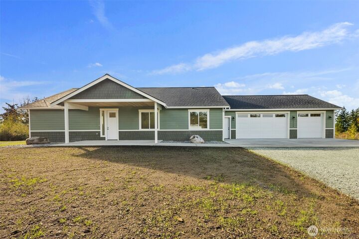 2218  Corsair Lane  Oak Harbor WA 98277 photo