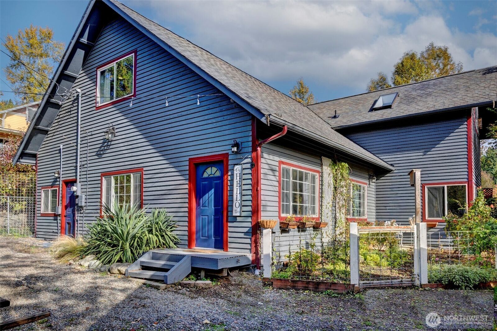 Property Photo:  35904 SE 46th Street  WA 98024 