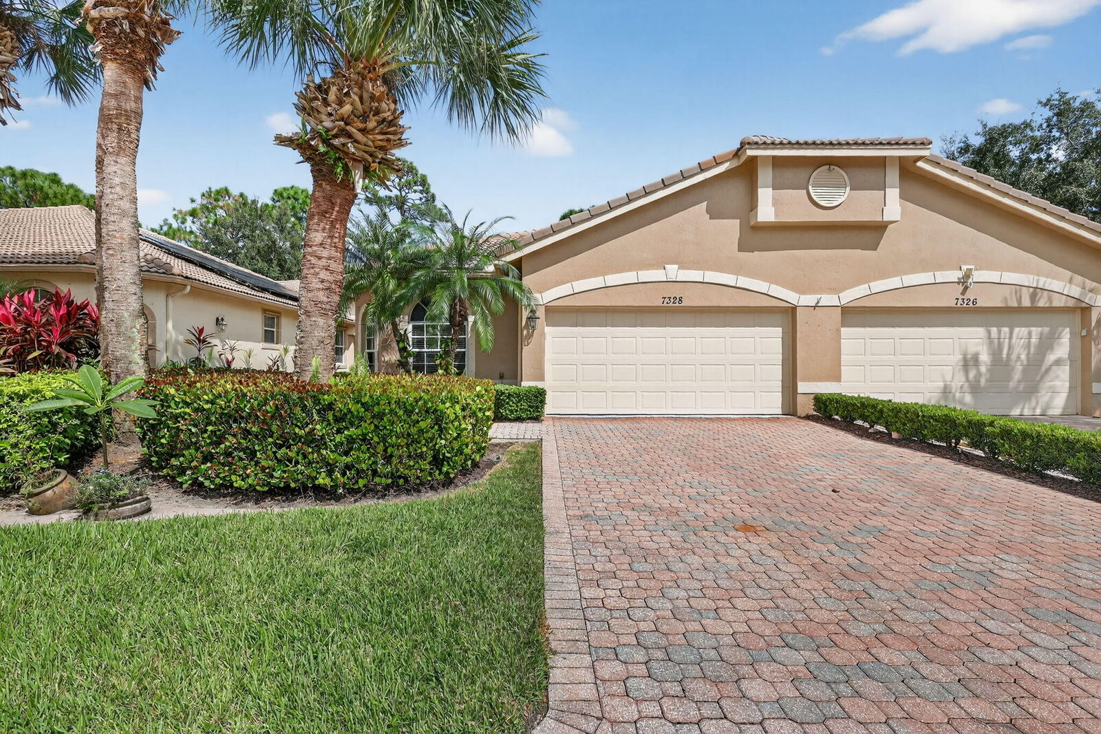 Property Photo:  7328 Sea Pines Court  FL 34986 