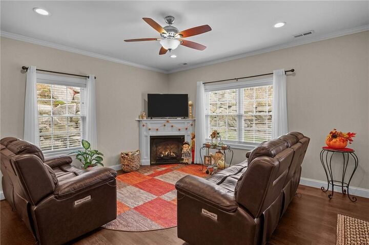 Property Photo:  550 Wakefield Street 3  RI 02893