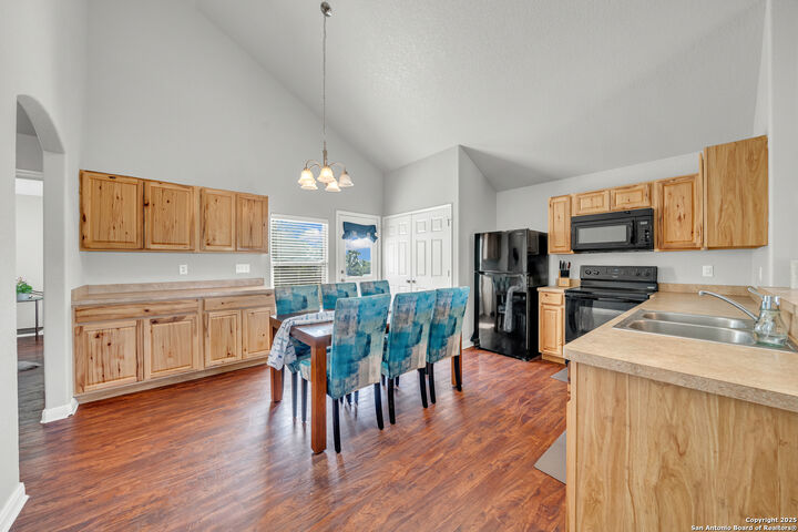 Property Photo:  428 Kings  TX 78133