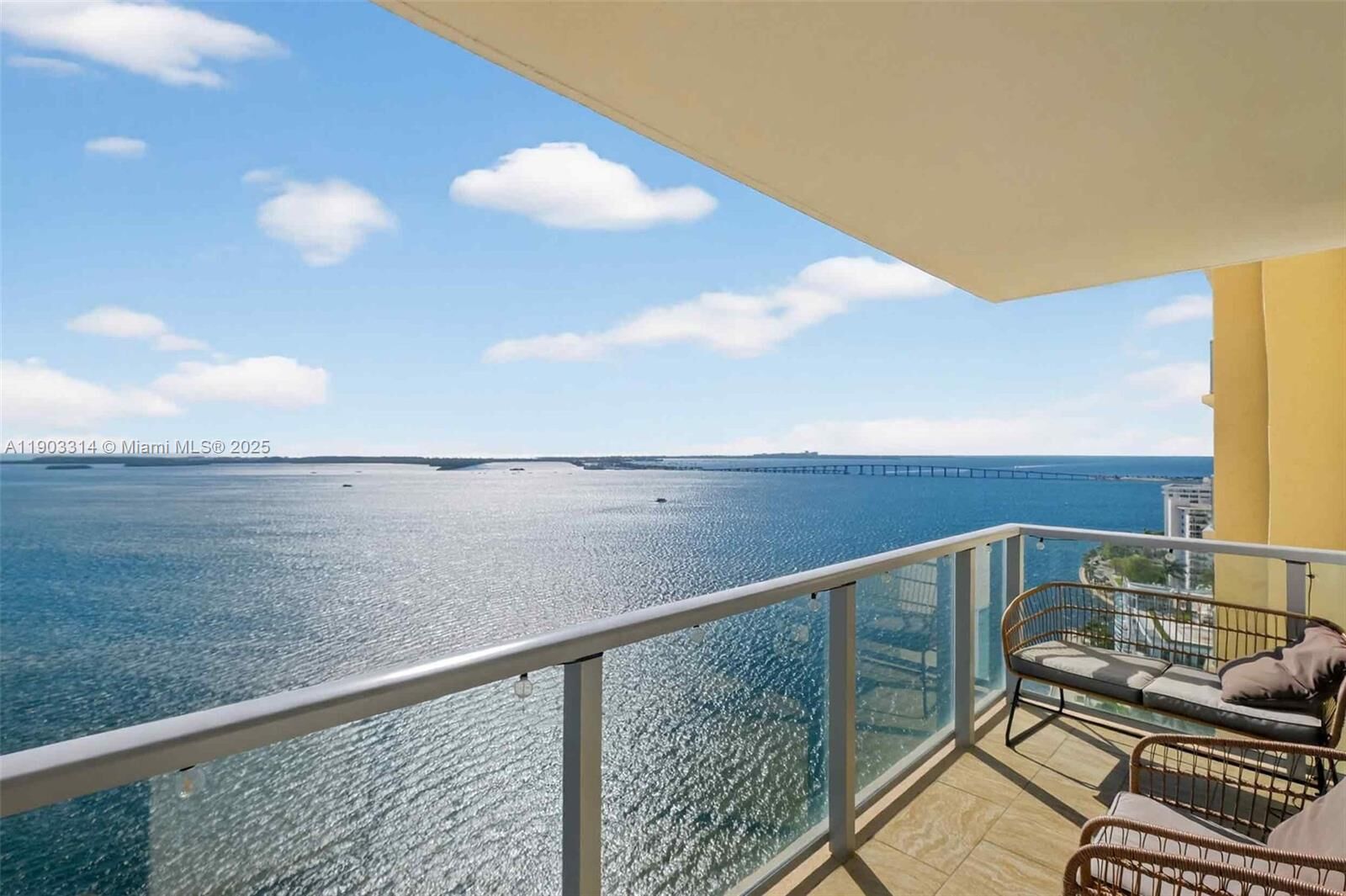 Property Photo:  1155 Brickell Bay Dr 2210  FL 33131 