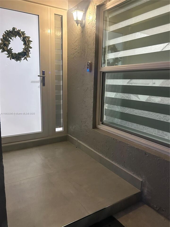 Property Photo:  1409 NW 124th Ave  FL 33026