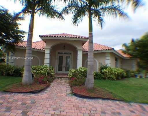 Property Photo:  950 Greensward Ln  FL 33445