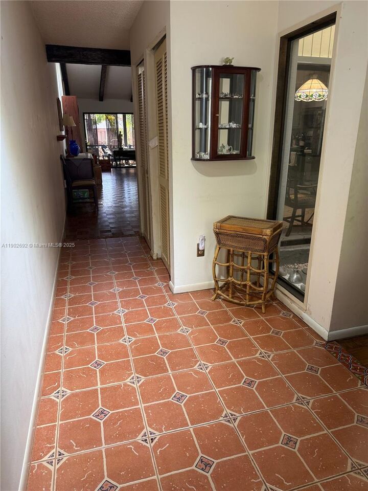 Property Photo:  11438 SW 86th Ln  FL 33173