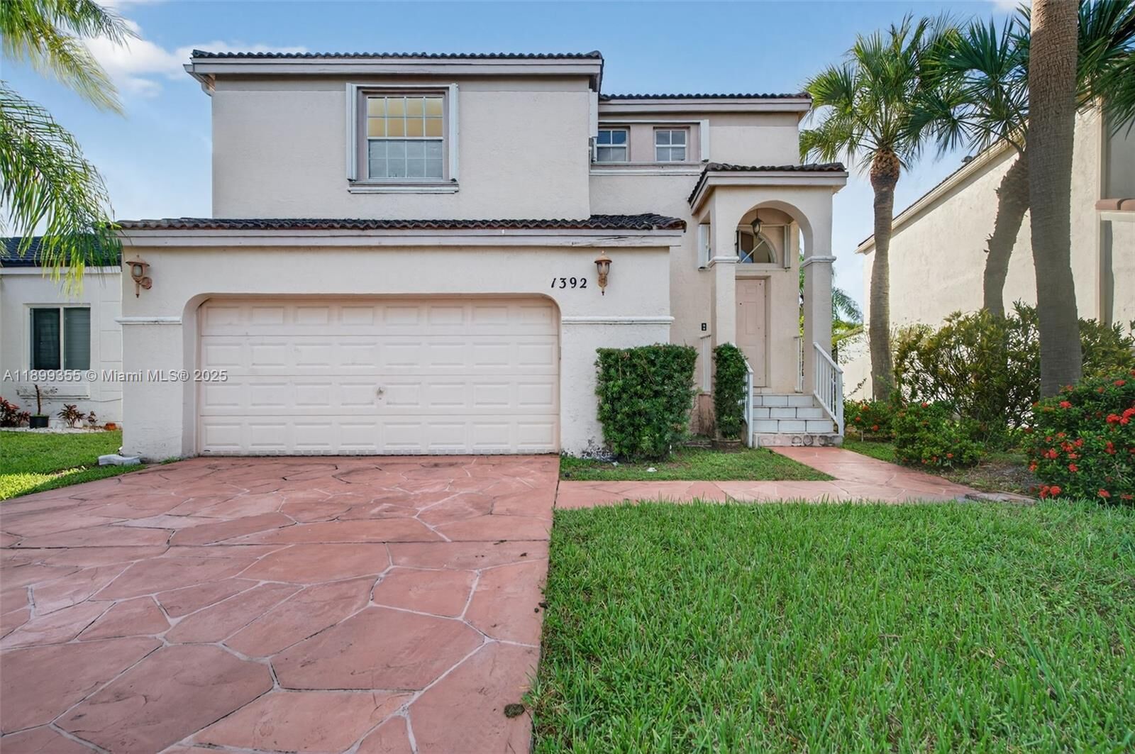 Property Photo:  1392 NW 159th Ln  FL 33028