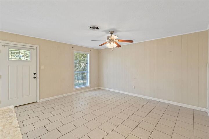 Property Photo: 408 Burnett Street LA 70601