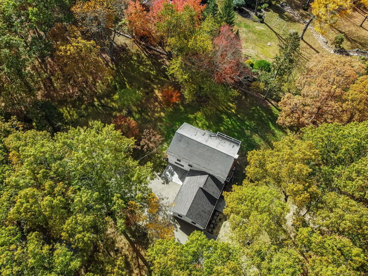 Property Photo:  4 Trails End Road  CT 06883 