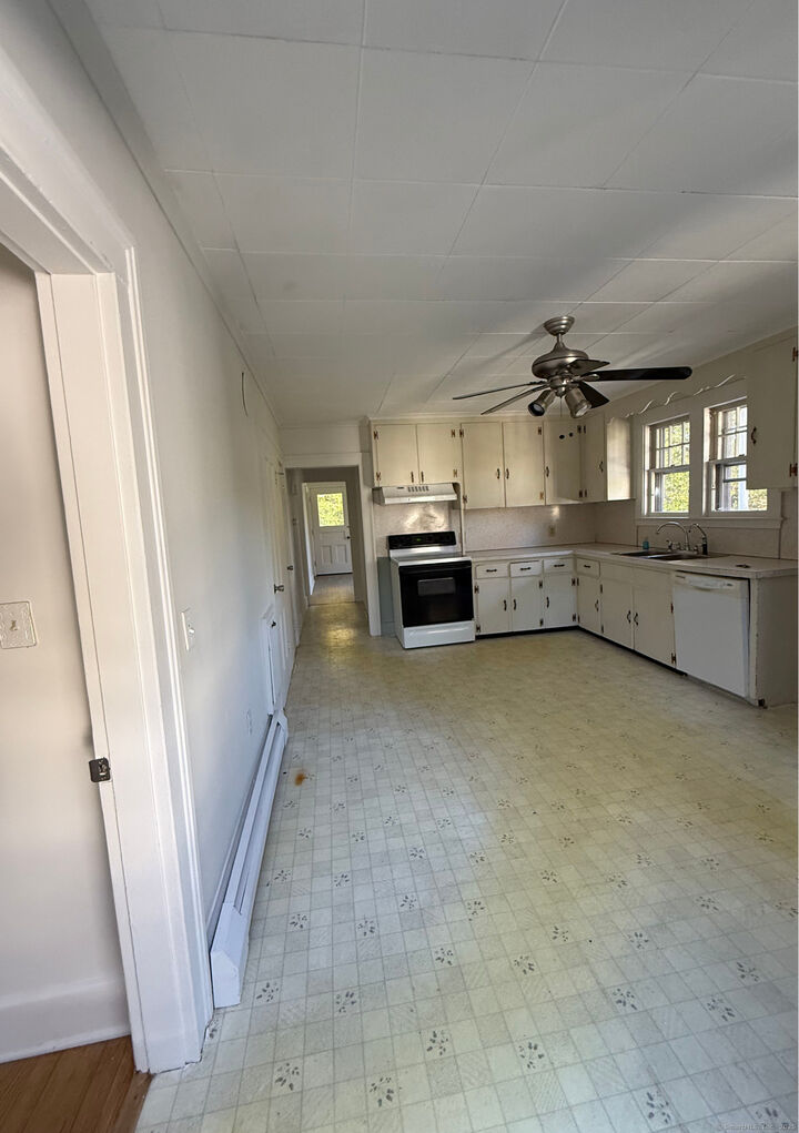 Property Photo:  227 Railroad Street 1  CT 06787 