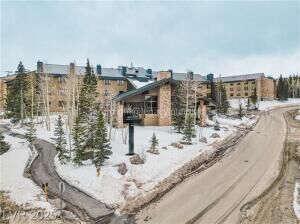 Property Photo: 223 Hunter Ridge Rd #B303 UT 84719