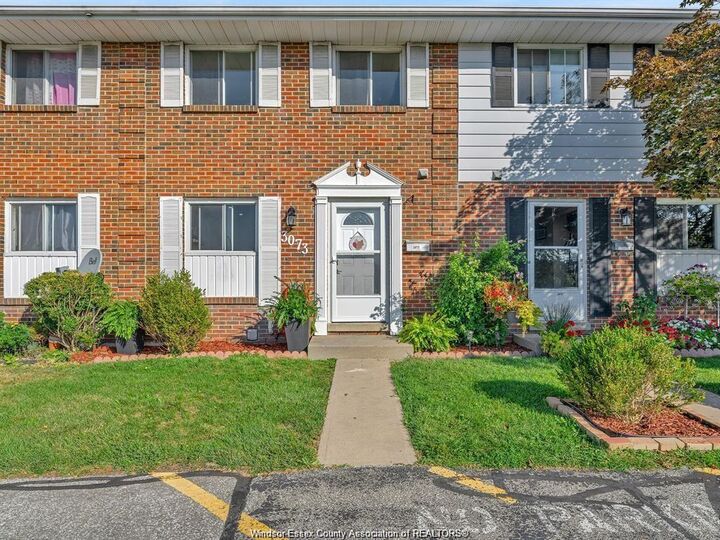 Property Photo:  3073 Meadowbrook Lane 10  ON N8T 3C5 