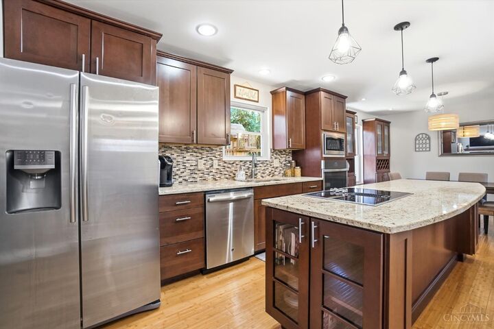 Property Photo:  4946 Riverwatch Drive  OH 45238