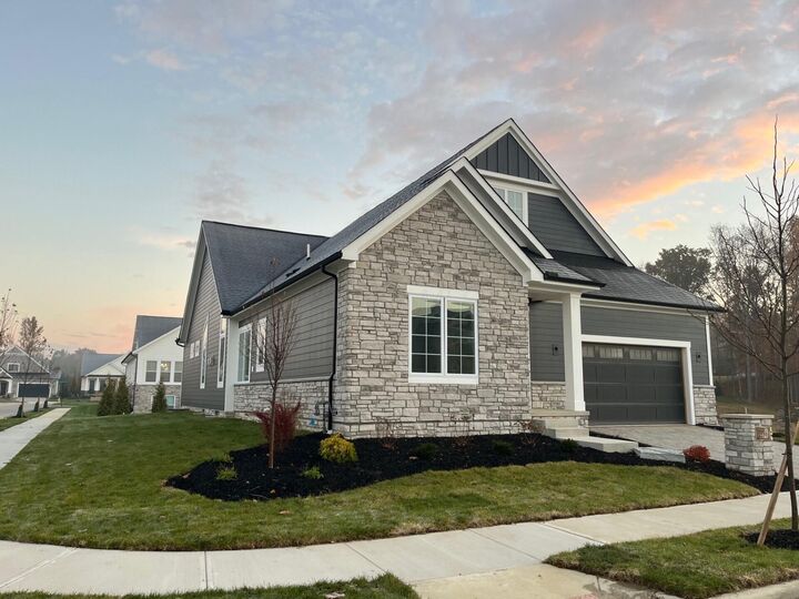 Property Photo:  5986 Stratton Place  OH 43230 