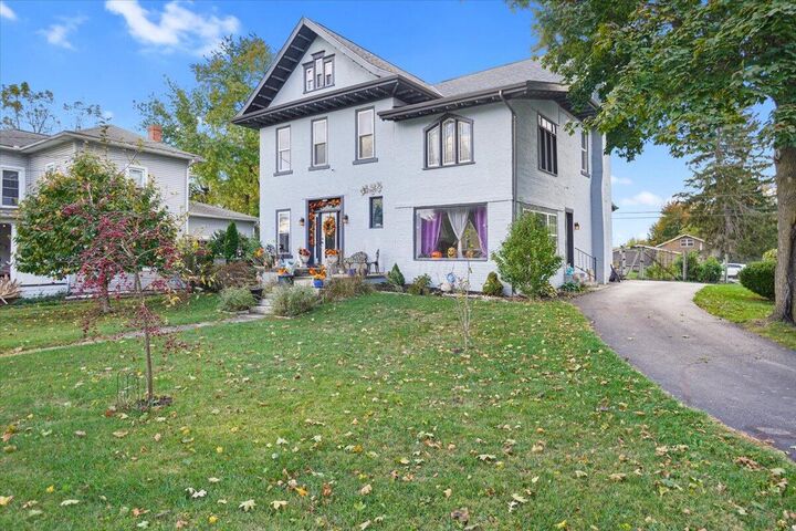 Property Photo:  130 S Franklin Street  OH 43344