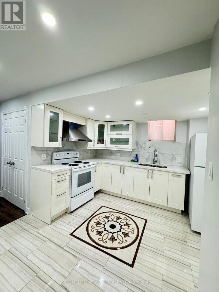 Property Photo: 8 Altura Way Bsmt ON L6P 4A1