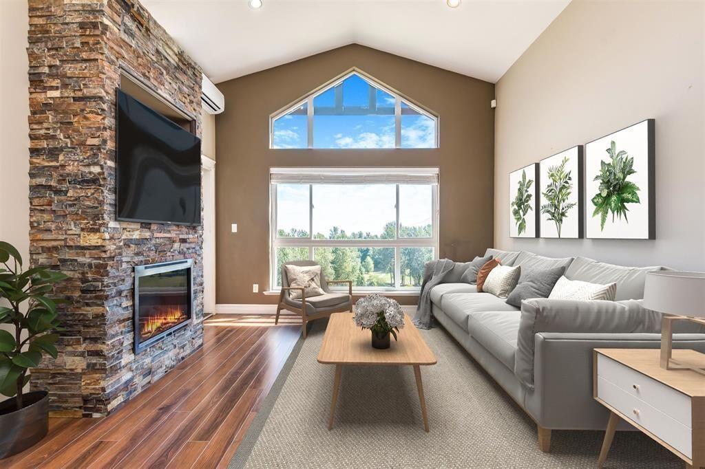 Property Photo: 33755 7th 307 BC V2V 0A4