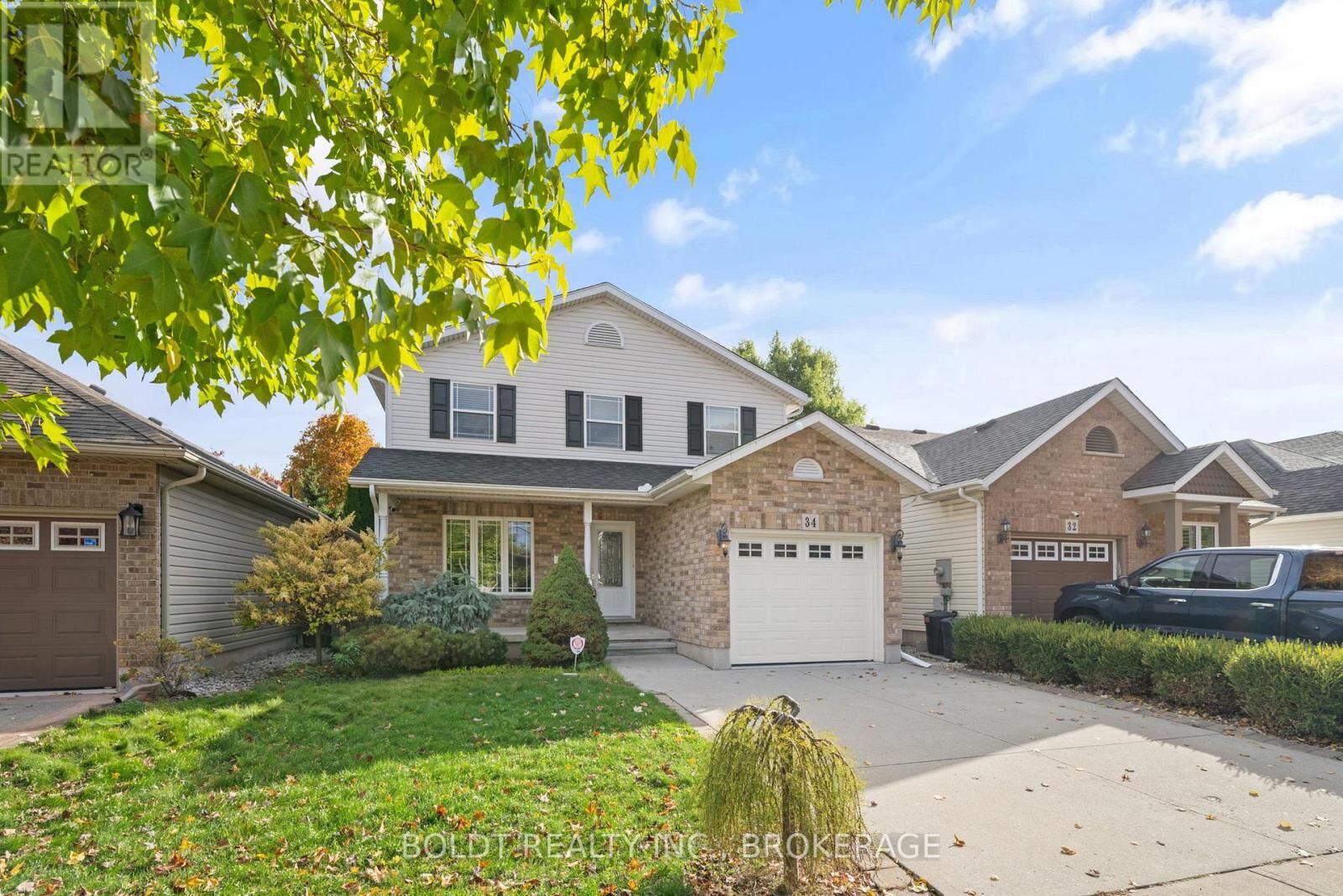 Property Photo: 34 Fitzgerald Street East ON L2R 0A4