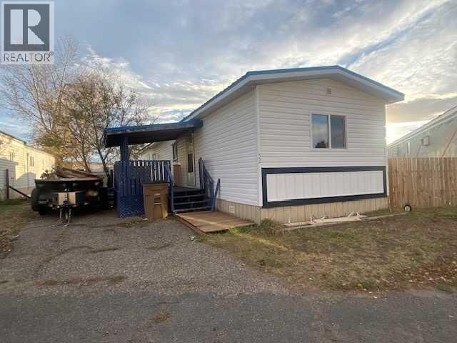 Property Photo: 52 Lake Stafford Crescent AB T0J 2A0