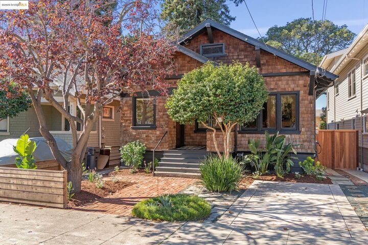 Property Photo:  6127 Hillegass Ave  CA 94618 