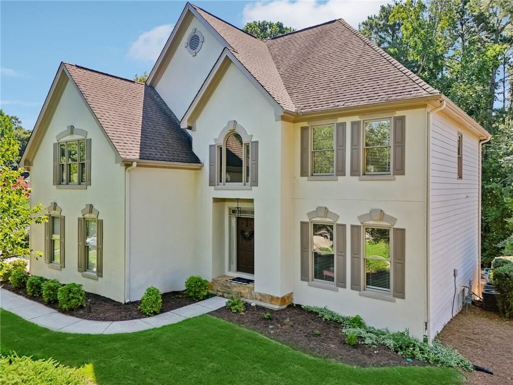 Property Photo: 4592 Campenille Court GA 30024