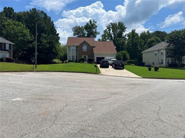 Property Photo: 717 Conisburgh Court GA 30087