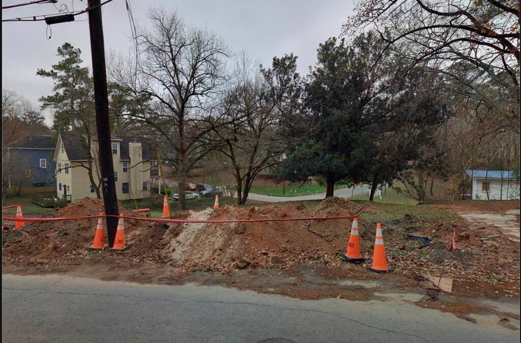 Property Photo: 1042 Hightower Road NW GA 30318