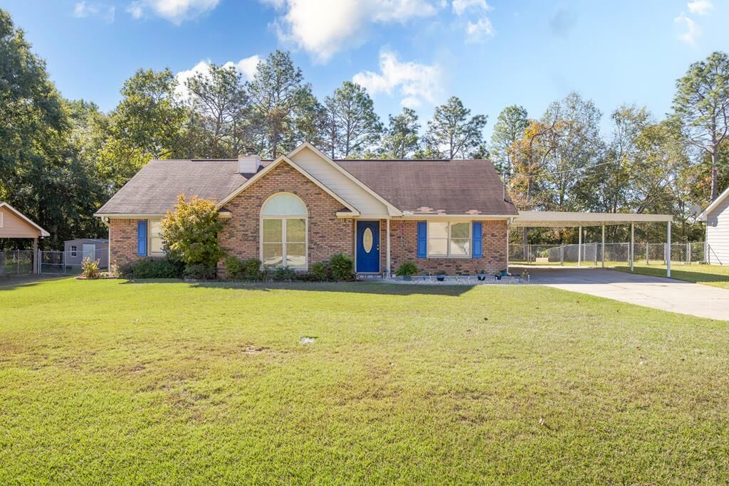 Property Photo:  121 Lee Road 0850  AL 36870 