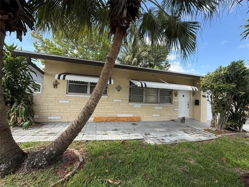 Property Photo:  4314 NW 47th Ct  FL 33319