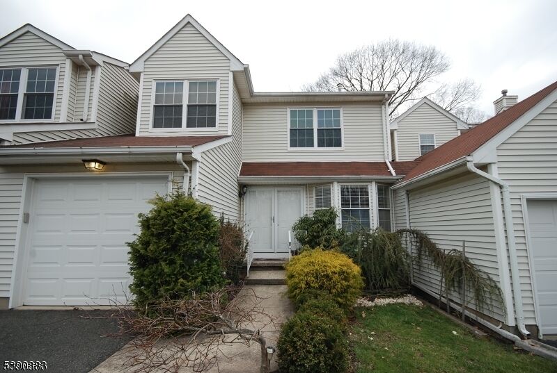 Property Photo:  16 Iroquois Trl  NJ 08876