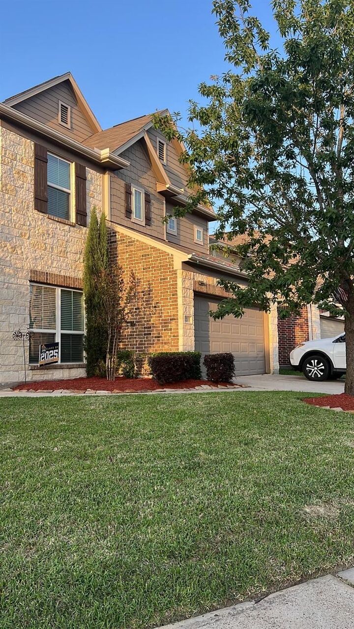 Property Photo:  12203 Elm Orchard Trail  TX 77346 