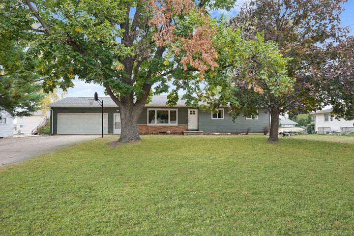 2912 Tucson Drive  Cedar Falls IA 50613 photo