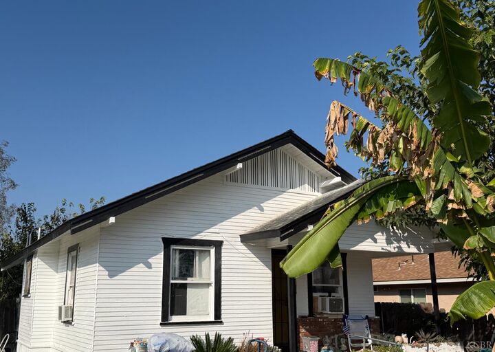 11880 1st Place  Hanford CA 93230 photo