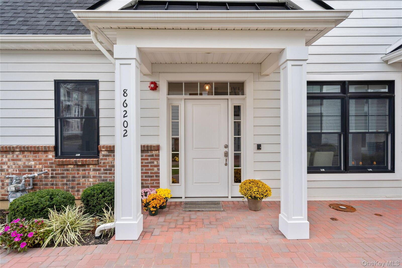Property Photo: 86202 Spruce Pond Circle 744 NY 11803