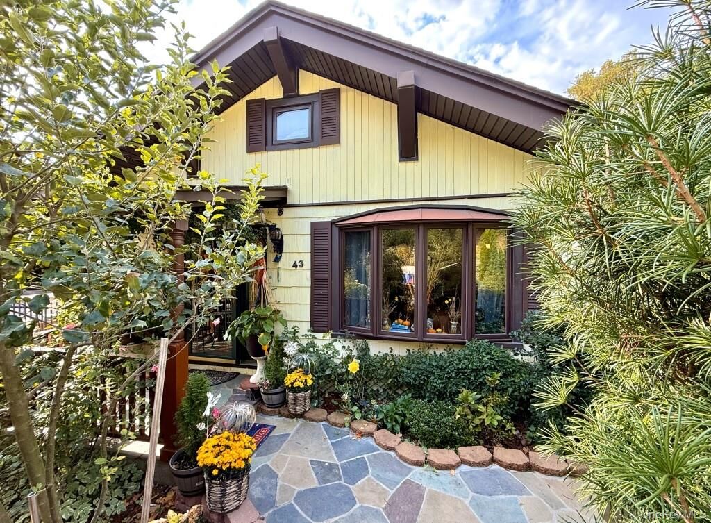 Property Photo:  43 High Street  NY 10520 