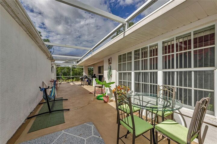 Property Photo:  10443 Casa Grande Circle  FL 34608