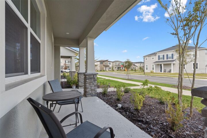 Property Photo: 7720 Clove Hitch Way FL 32832