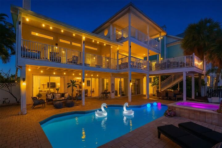 Property Photo: 255 46th Avenue FL 33706