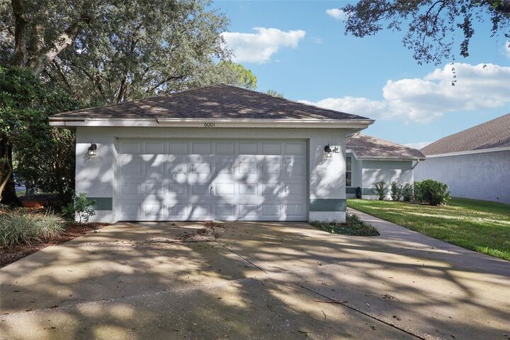 Property Photo:  6001 Spring Creek Court  FL 32757